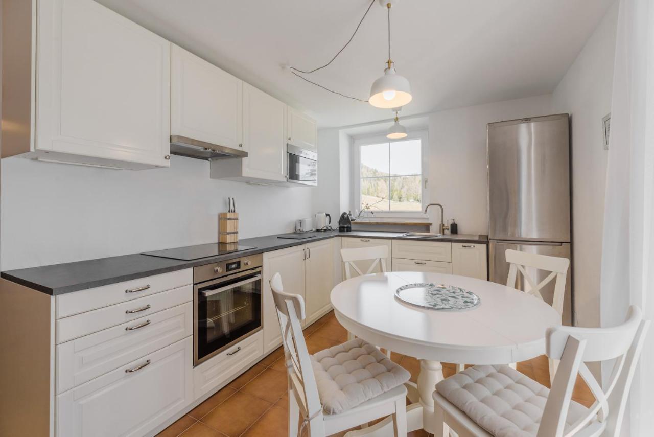 Renoviertes Apartment Mit Terrasse An Der Piste Mit Kostenlosen Wifi كاريزا آل لاغو المظهر الخارجي الصورة
